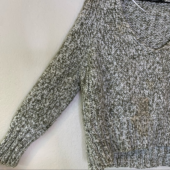 Zara Green White Long Sleeve Knit V Neck Sweater Small - Picture 4 of 10